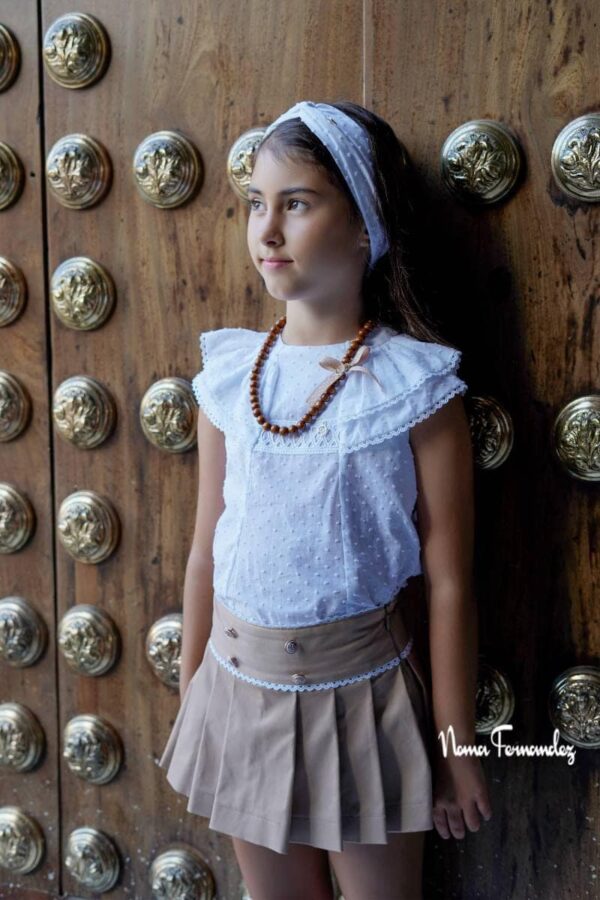 Noma Fernández, Conjunto Blusa y Falda Short Colección Versalles