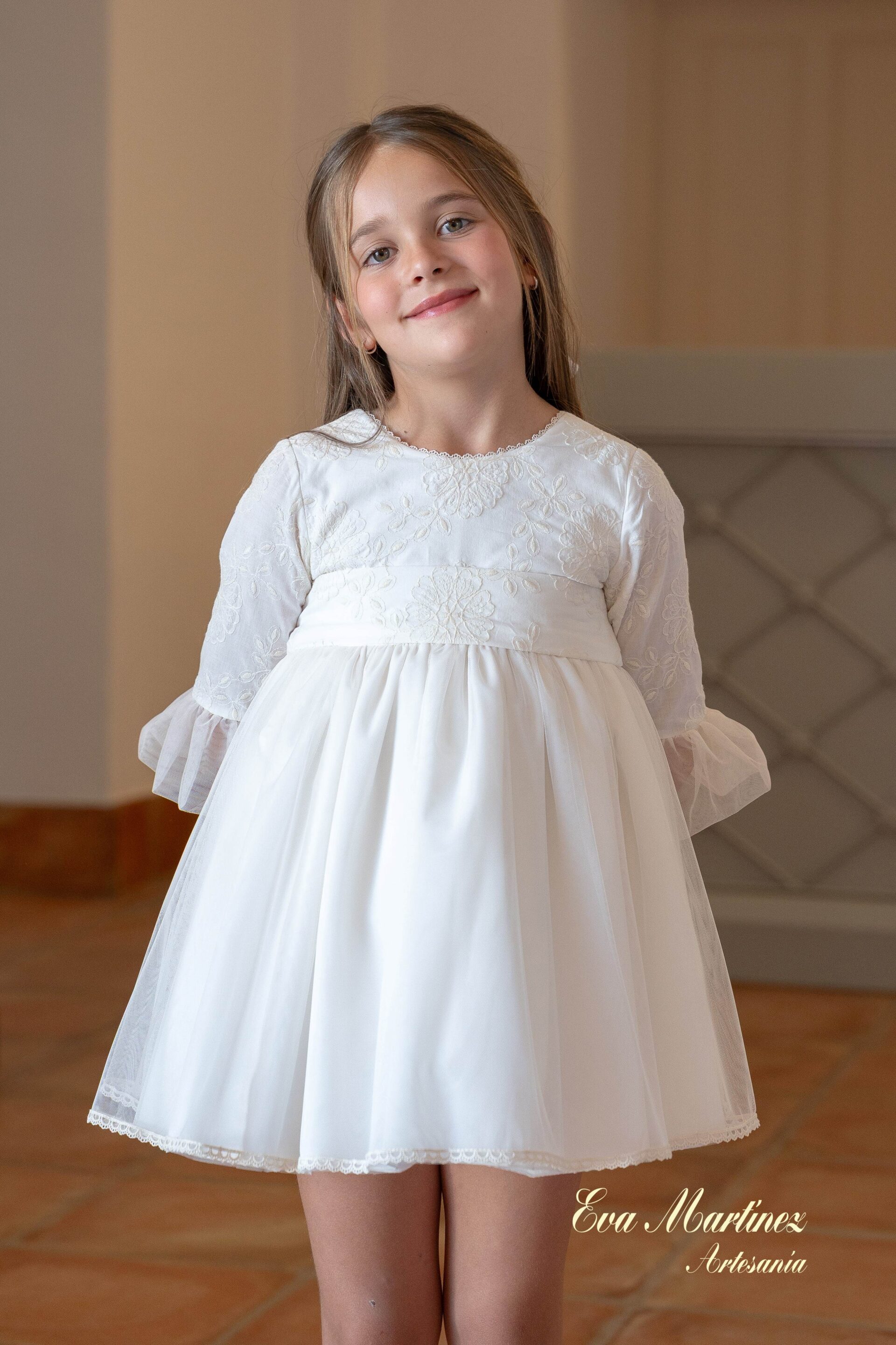 Eva Martinez, Vestido de Ceremonia y Arras niña Colección Micaela